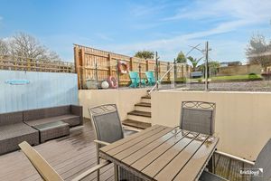 Photo 27- click for photo gallery